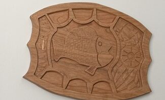 Fish tray reproduction on cherry